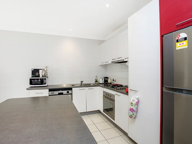 4 Brentwood Place, Roxburgh Park VIC 3064