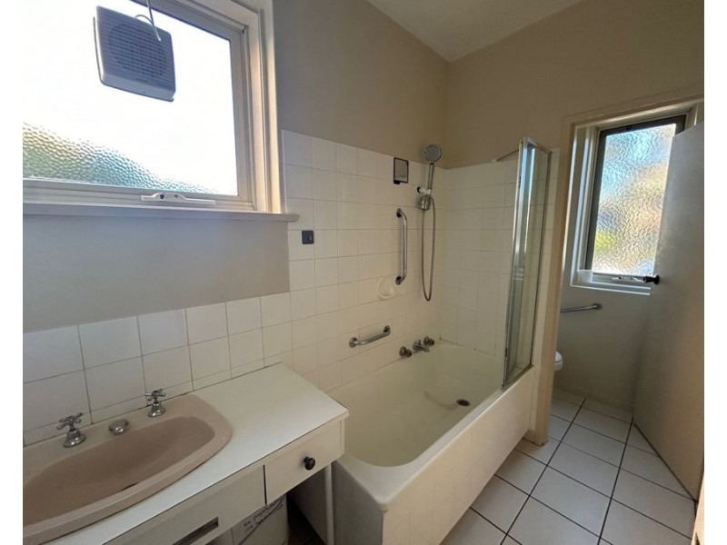 1/673 Park Street, Brunswick VIC 3056