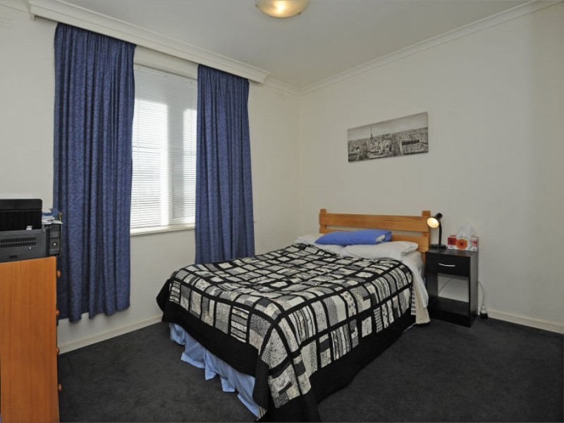 9/49 Decarle Street, Brunswick VIC 3056