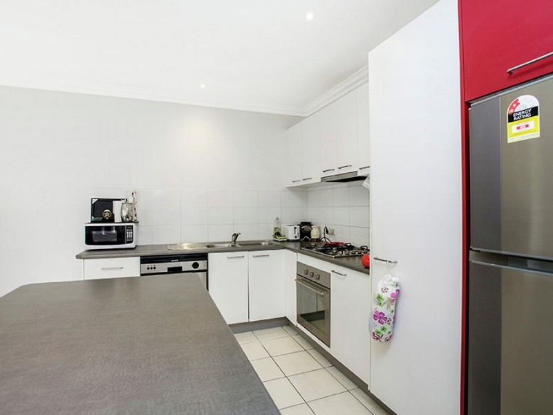 4 Brentwood Place, Roxburgh Park VIC 3064