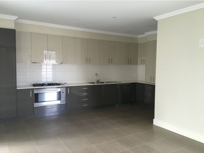 2/14 Florence Street, Coburg VIC 3058