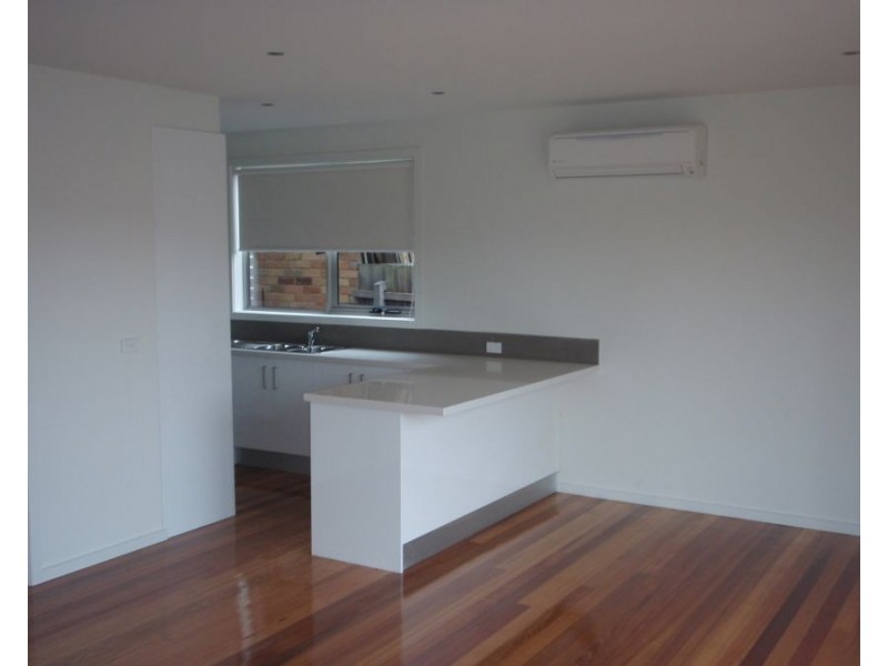 1/57 Shamrock Street, Brunswick VIC 3056