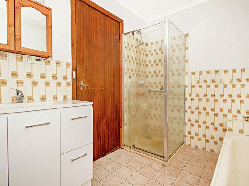 8 Alfred Street, Coburg VIC 3058