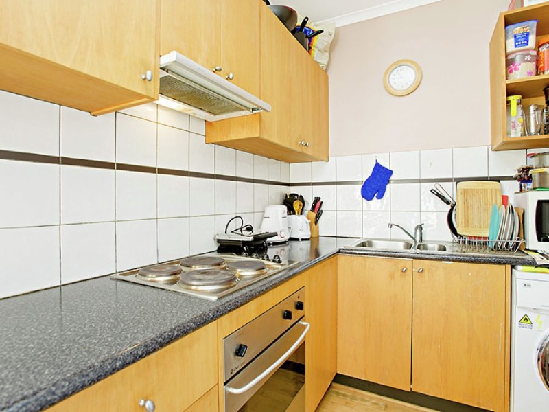 9/15 De Carle Street, Brunswick VIC 3056