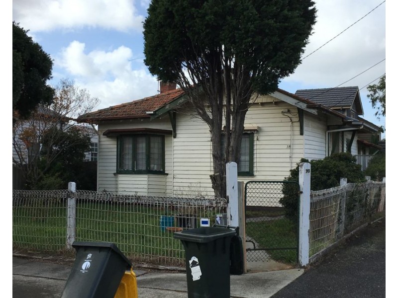18 Wallace Street, Brunswick West VIC 3055