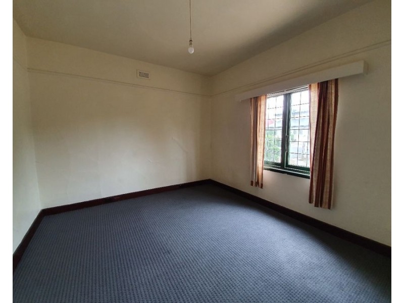 18 Wallace Street, Brunswick West VIC 3055