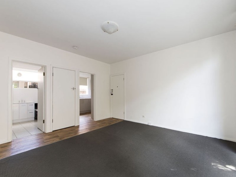 11/12 Fletcher Street, Essendon VIC 3040