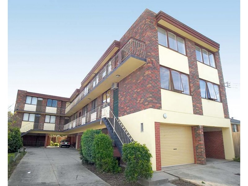 1/9 Austin Terrace, Brunswick VIC 3056