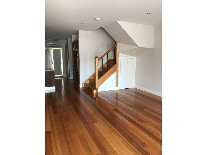 19 Garnet Street, Brunswick VIC 3056