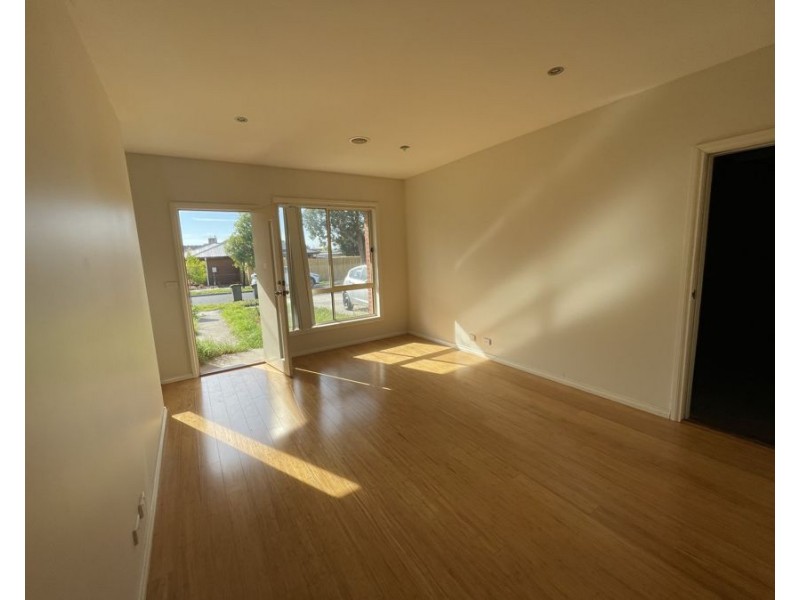 5 Roy Street, Glenroy VIC 3046