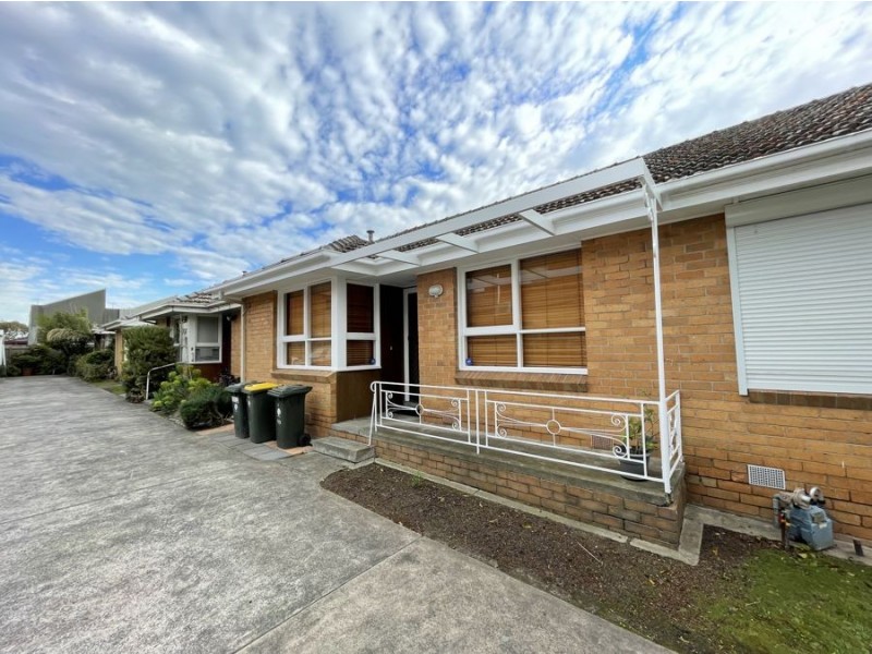 2/113 Melville Road, Brunswick West VIC 3055