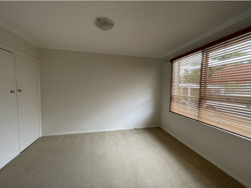 2/113 Melville Road, Brunswick West VIC 3055