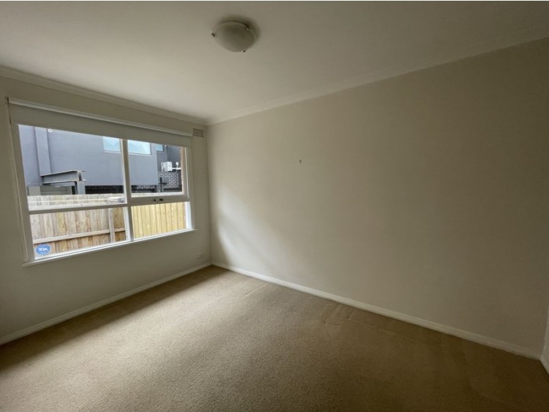 2/113 Melville Road, Brunswick West VIC 3055