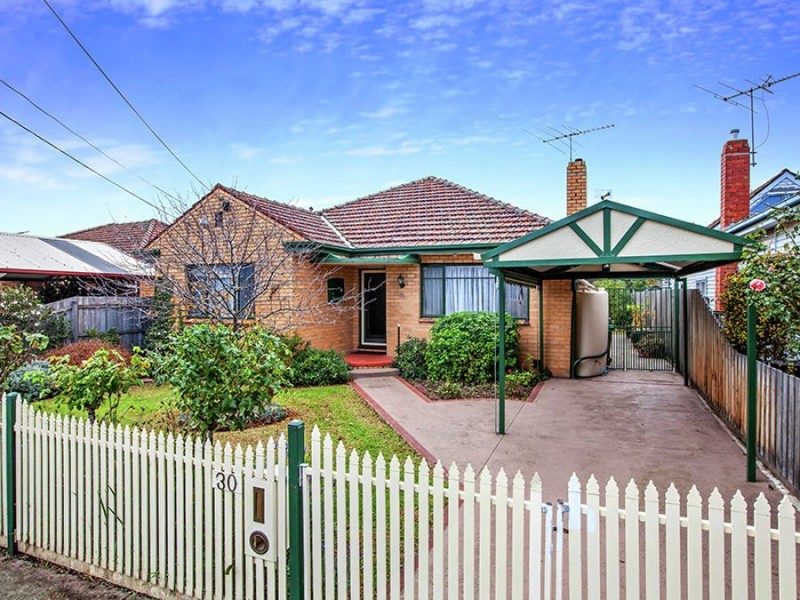 30 Ward Grove, Pascoe Vale South VIC 3044