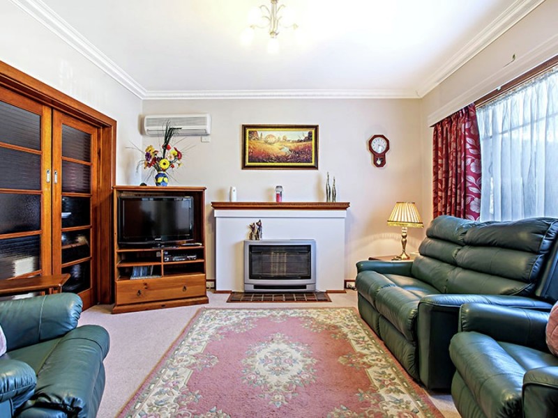 30 Ward Grove, Pascoe Vale South VIC 3044