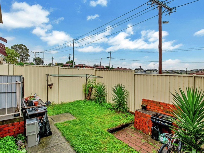 1/28 Fawkner Street, Westmeadows VIC 3049