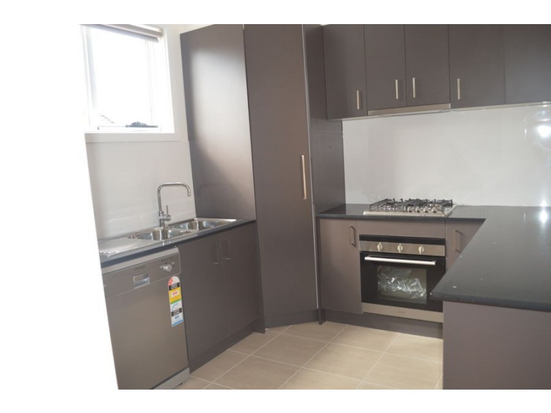 1/12 Essex Street, Pascoe Vale VIC 3044