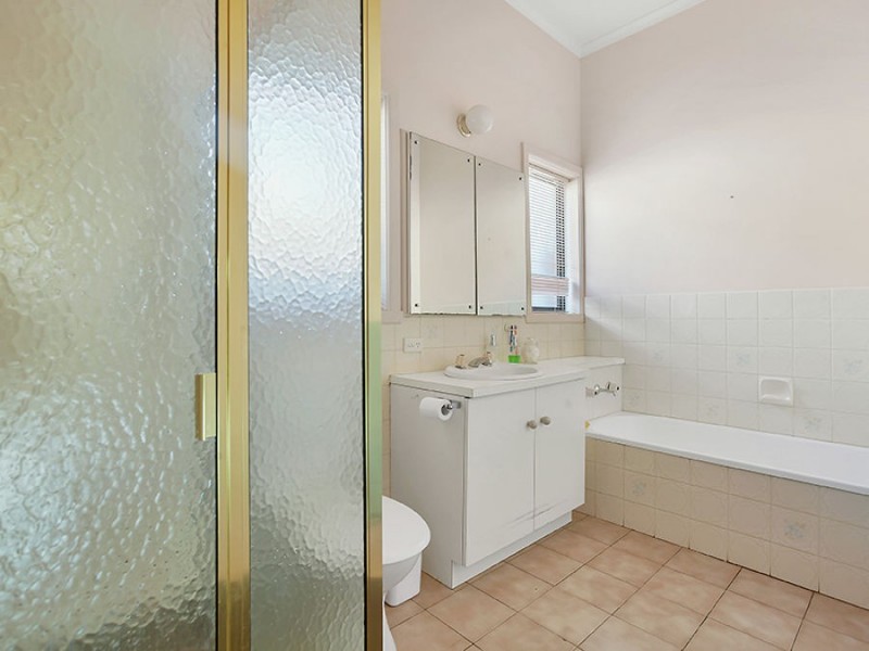 17 Glyndon Avenue, Coburg North VIC 3058