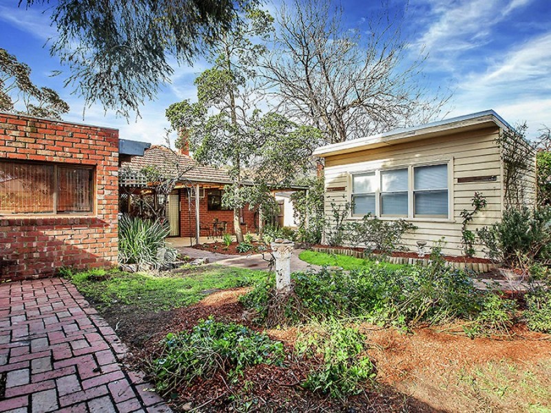 17 Glyndon Avenue, Coburg North VIC 3058