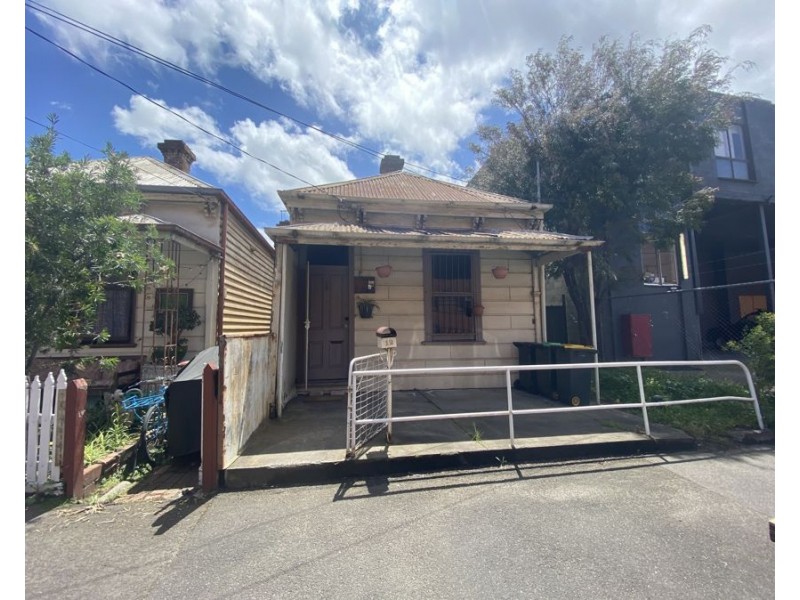 12 Peveril Street, Brunswick VIC 3056