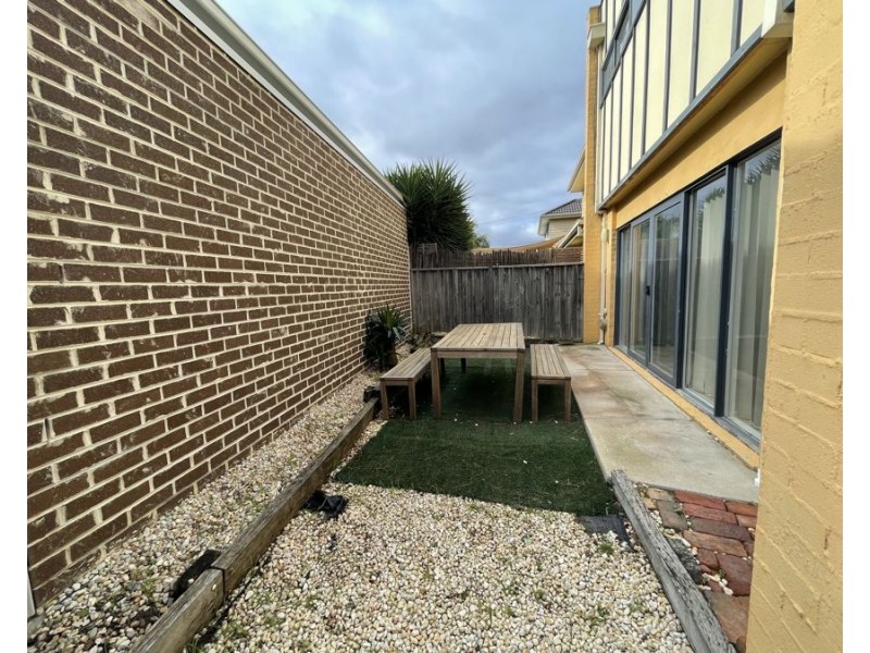 3/7 Birch Avenue, Tullamarine VIC 3043