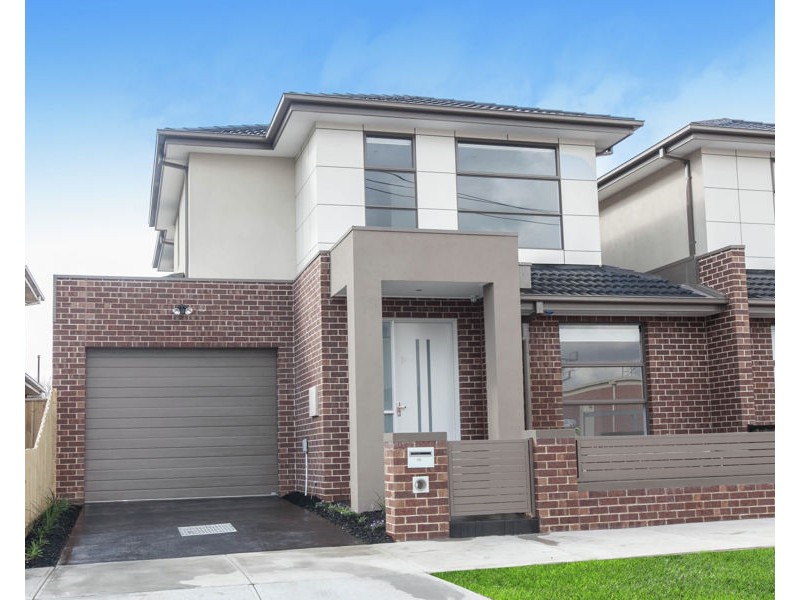 2B Price Street, Essendon VIC 3040