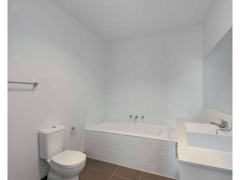 2B Price Street, Essendon VIC 3040