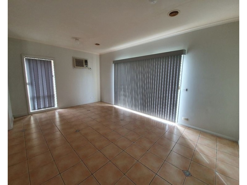 57 Santa Cruz Blvd, Roxburgh Park VIC 3064