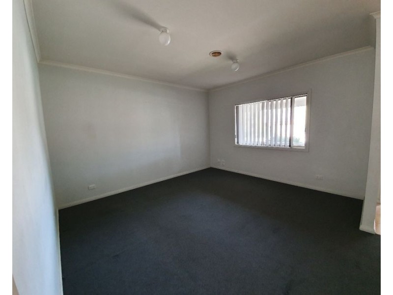 57 Santa Cruz Blvd, Roxburgh Park VIC 3064