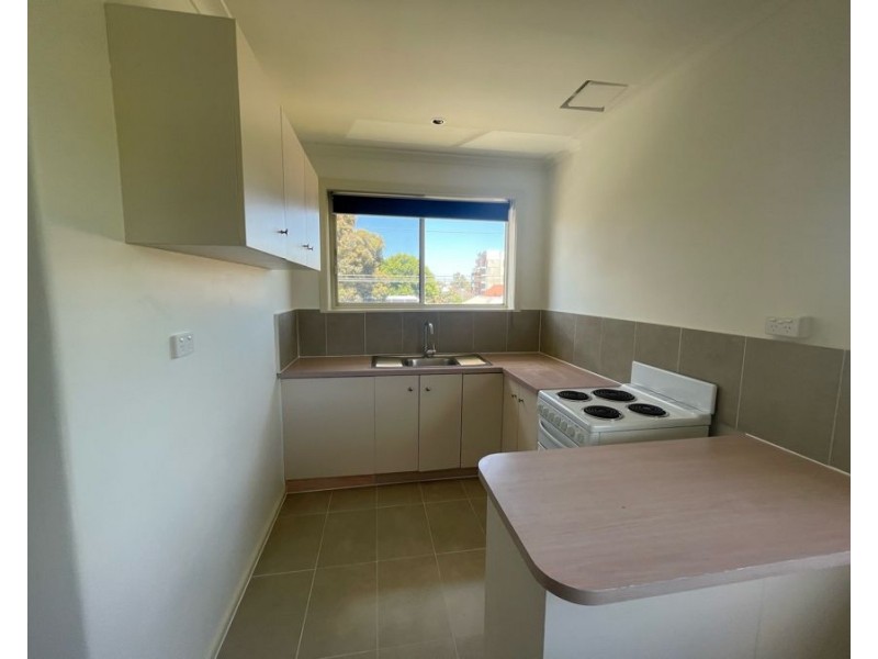 8/12 Barningham Street, Brunswick VIC 3056