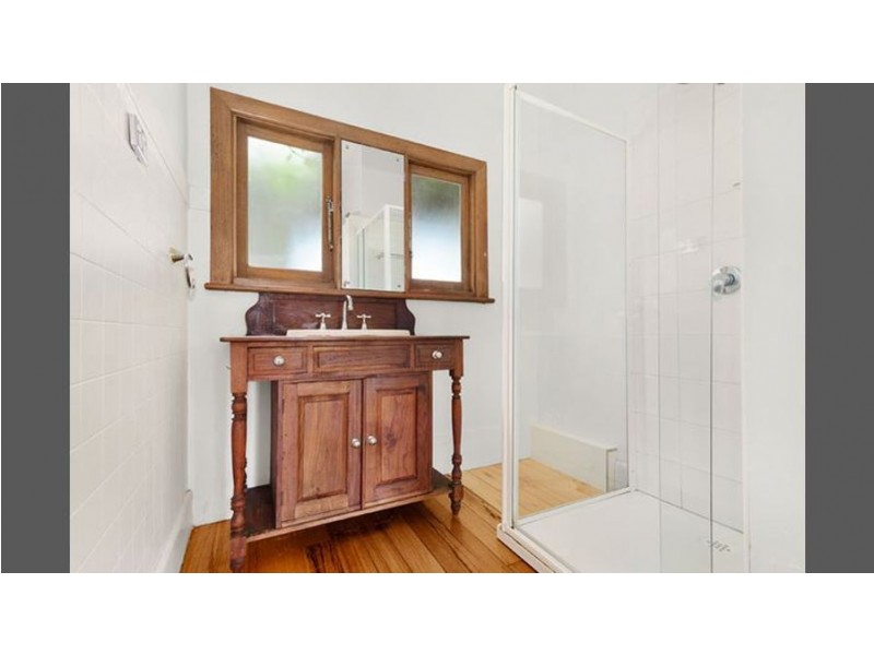 70 Cumberland Road, Pascoe Vale VIC 3044
