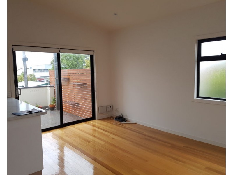 1/1 Austral Avenue, Brunswick VIC 3056