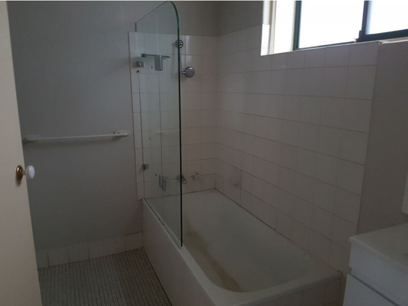 2/6 Trinity Street, Brunswick VIC 3056