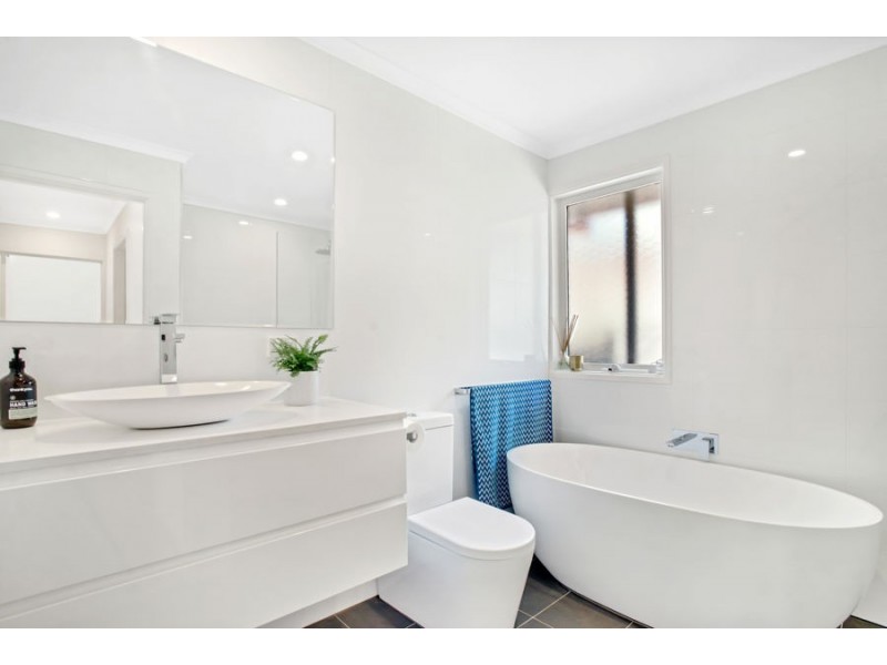 6/17 Fullwood Parade, Doncaster East VIC 3109