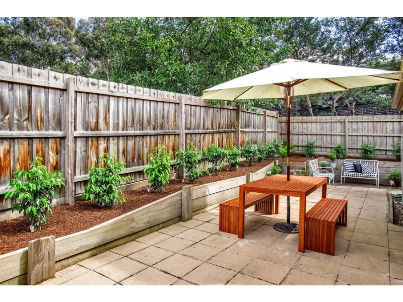 6/17 Fullwood Parade, Doncaster East VIC 3109