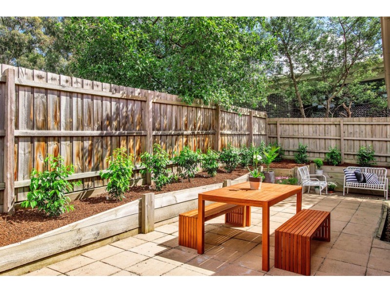 6/17 Fullwood Parade, Doncaster East VIC 3109