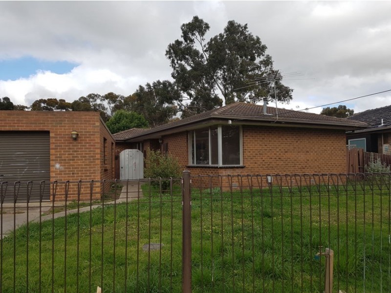 17 Fisher Grove, Tullamarine VIC 3043