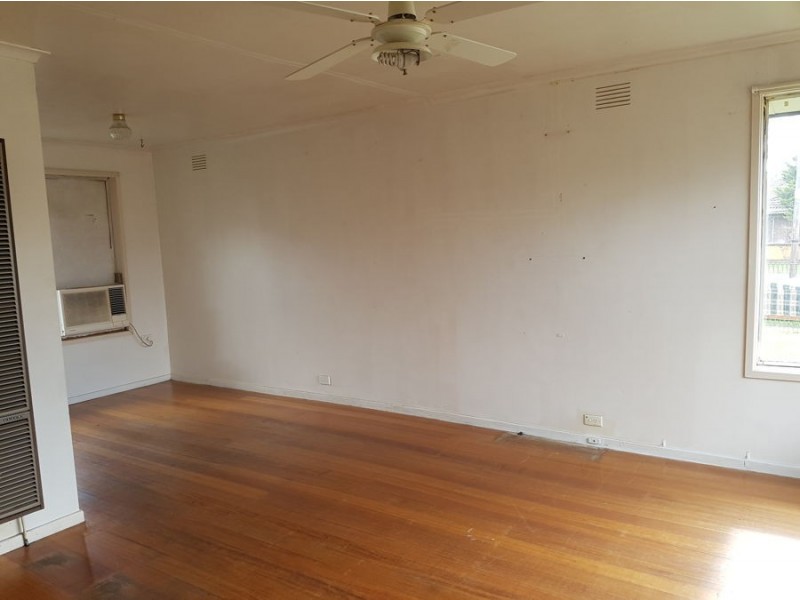 17 Fisher Grove, Tullamarine VIC 3043