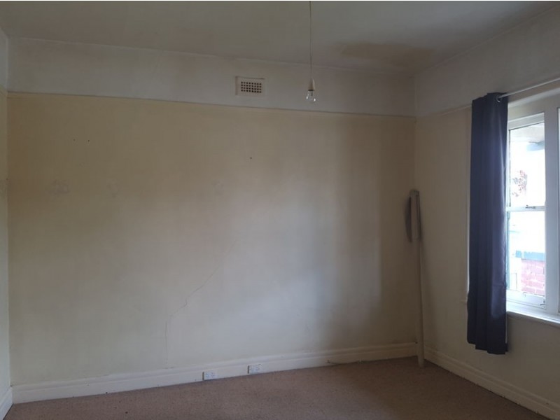 10 Ferry Crescent, Brunswick West VIC 3055