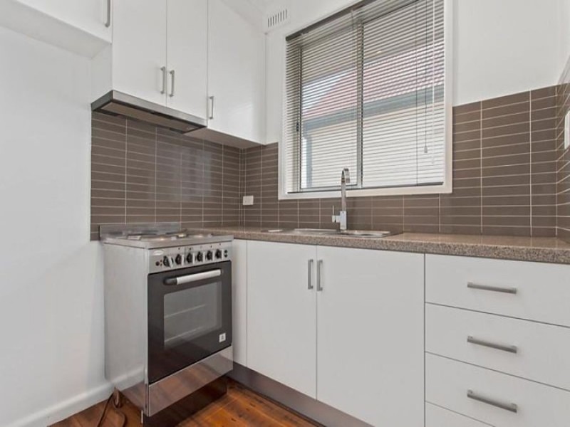 2/23 Fitzgibbon Avenue, Brunswick West VIC 3055