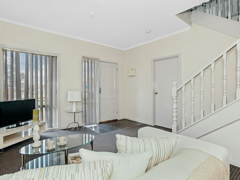 1/919 Pascoe Vale Road, Glenroy VIC 3046