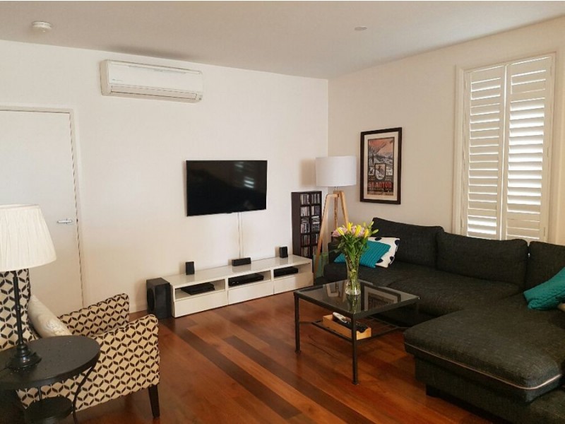 22 Lobb Street, Brunswick VIC 3056