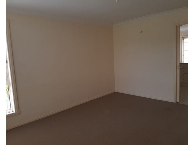 2/46 Banksia Grove, Tullamarine VIC 3043