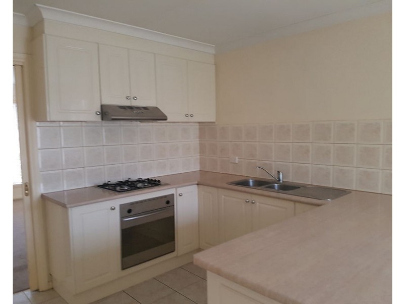 2/46 Banksia Grove, Tullamarine VIC 3043