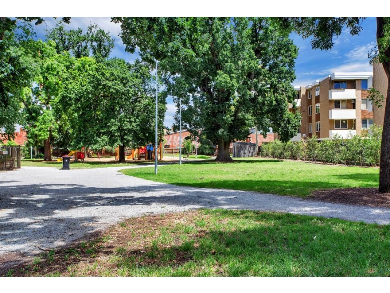 18/45 De Carle Street, Brunswick VIC 3056