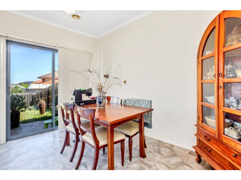 14 The Crest, Attwood VIC 3049