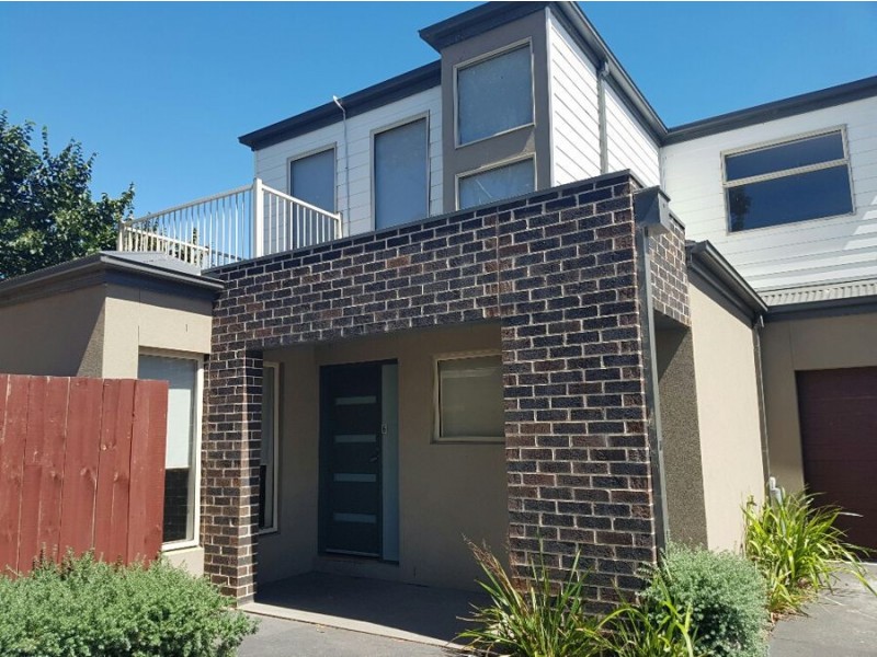 6/11 Birch Avenue, Tullamarine VIC 3043