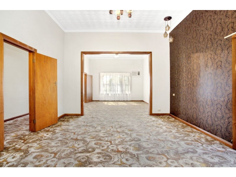 13 DeCarle Street, Brunswick VIC 3056