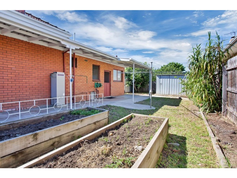13 DeCarle Street, Brunswick VIC 3056