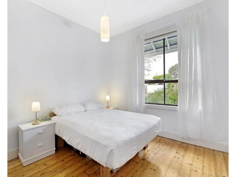 27 Saunders Street, Coburg VIC 3058
